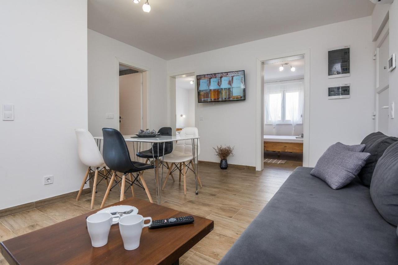 Apartments Pejakovic 维尔 外观 照片